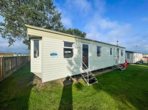 Caravan By The Sea At California Cliffs Holiday Park In Norfolk Ref 50014B